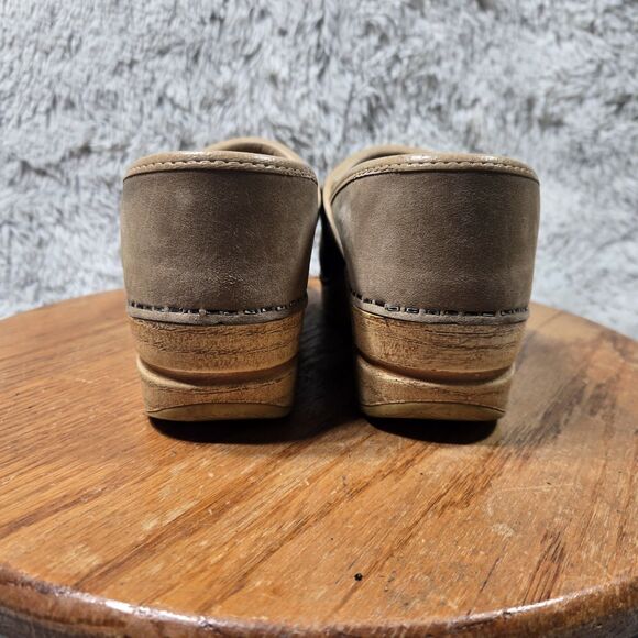 Dansko Womens Size 6.5-7 EU 37 Professional Tan Leather Comfort Nursing Clogs - Picture 4 of 8